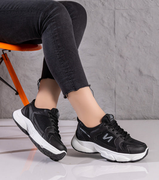 كوتشي حريمي New Balance